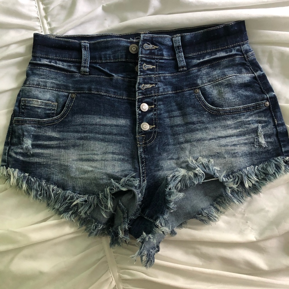 High wasted fringe bottom Jean shorts